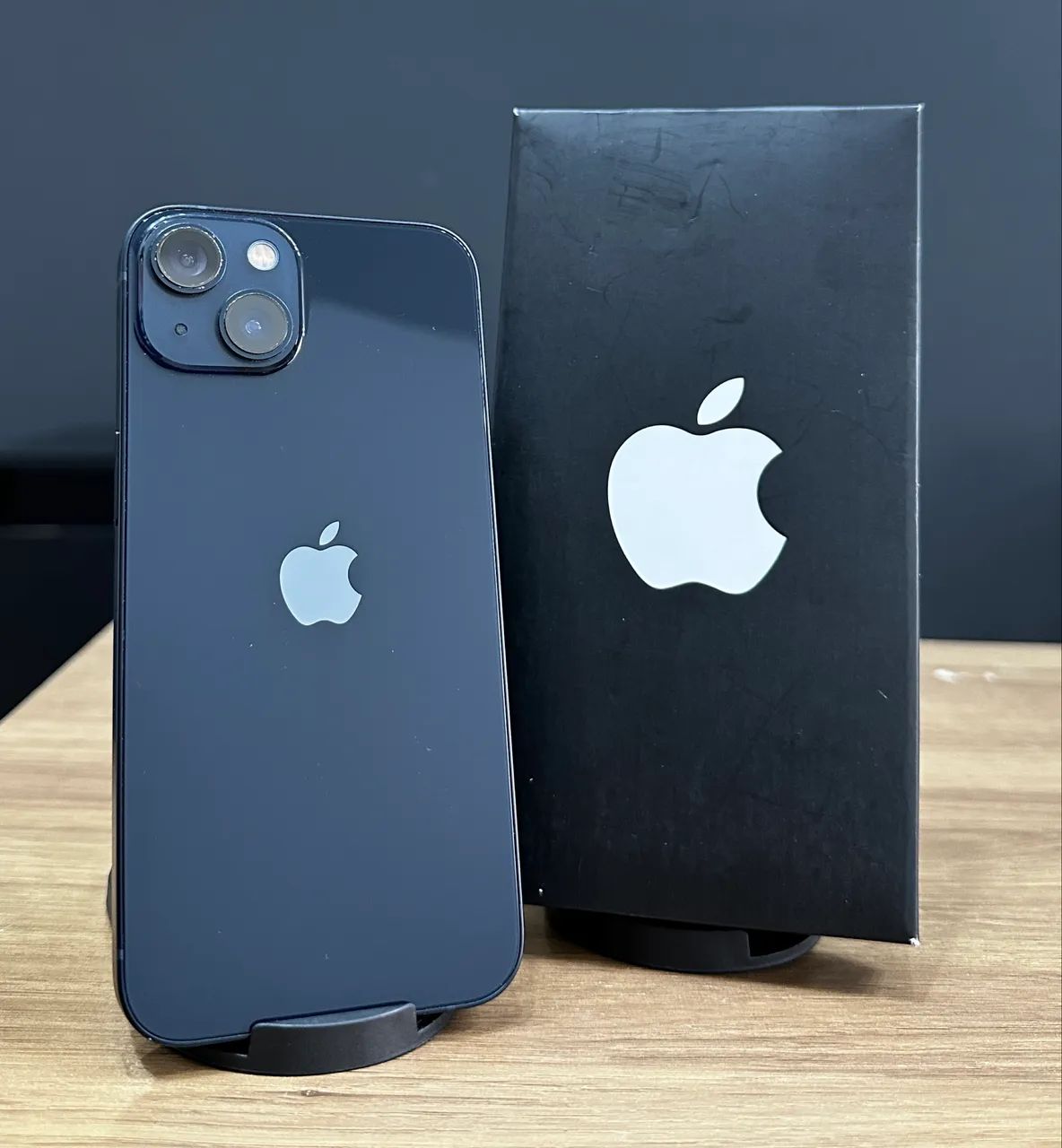 iPhone 13 256gb preto semi novo em excelente estado!! - Celulares