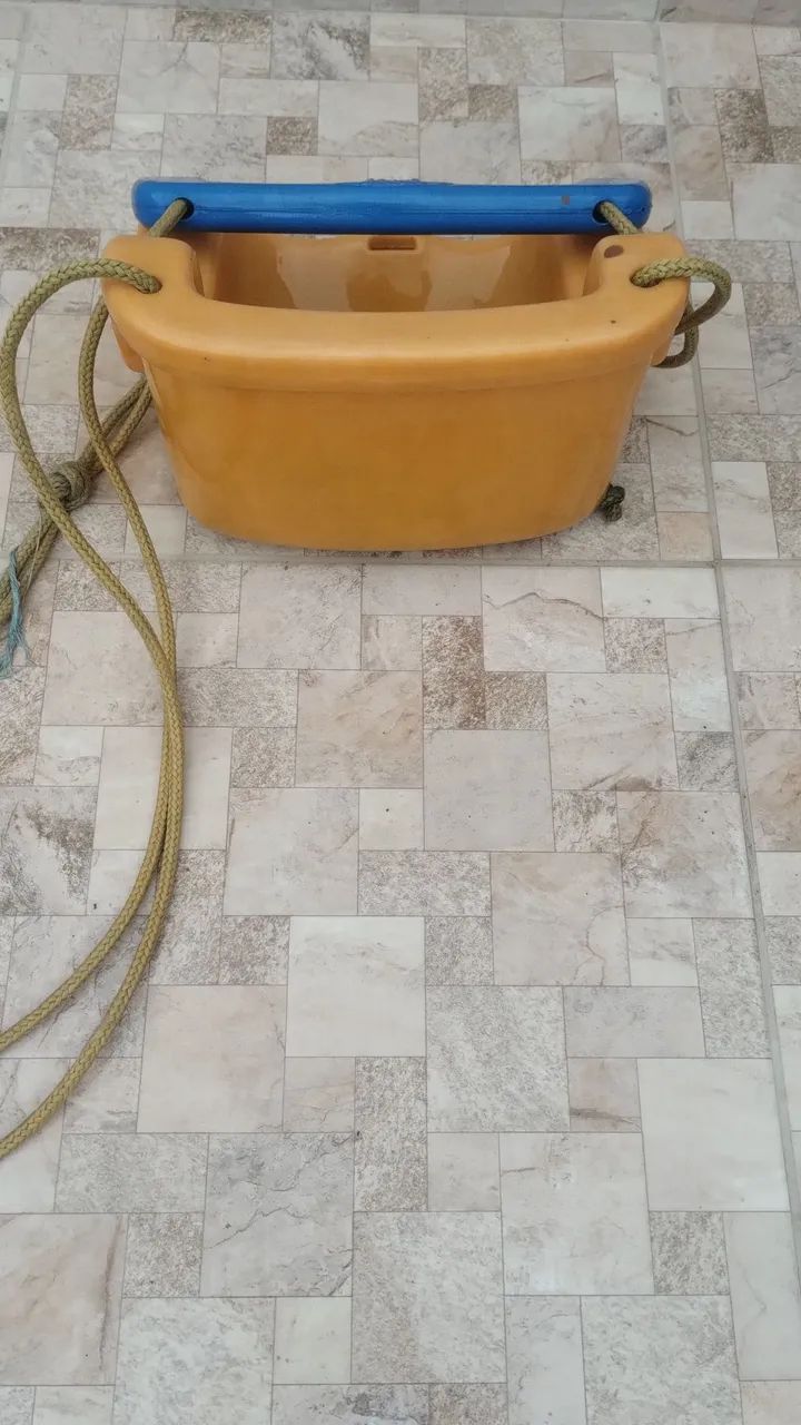 BALANÇO INFANTIL DE PLASTICO  - Foto 4
