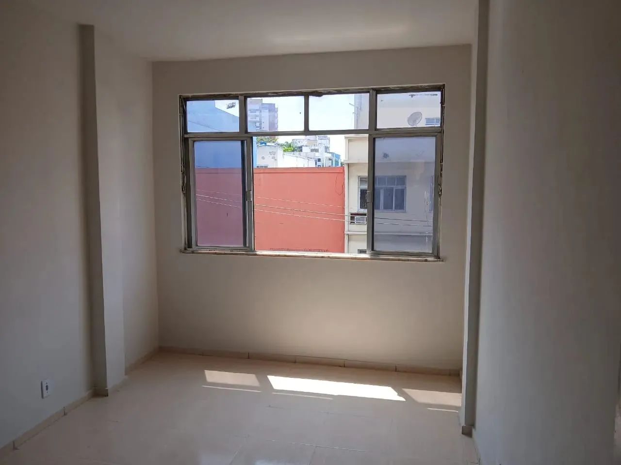 Apartamento para alugar na Avenida Perimetral Brigadeiro Lima e Silva, Jardim Vinte e Cinc