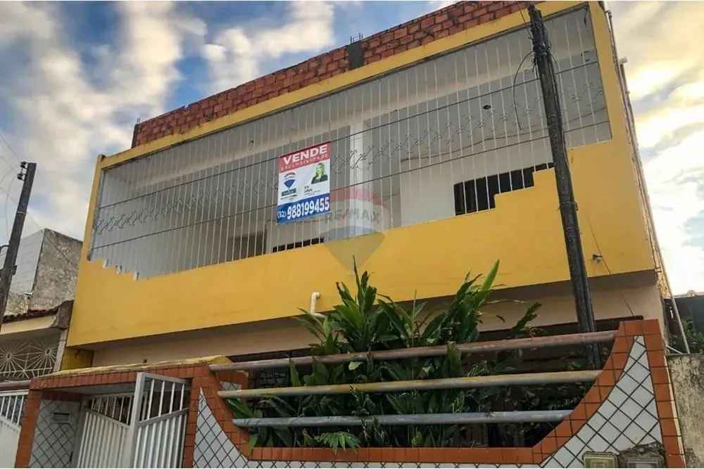 Triplex a Venda no Conj. José da Silva Peixoto Jacintinho