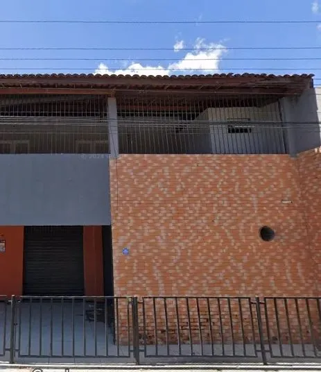 PONTO COMERCIAL + APARTAMENTO Quintino Cunha Fortaleza/CE