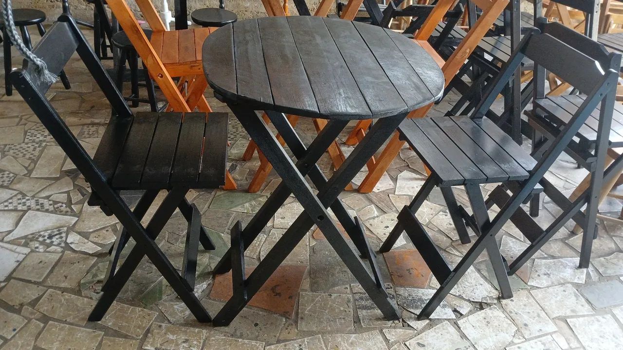 Mesa de madeira dobrável - Preta64302124678657122