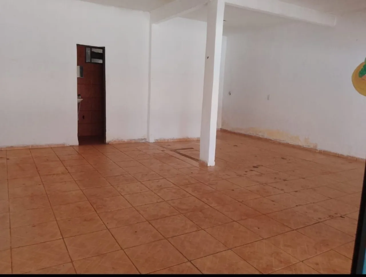 Alugo uma loja Avenida portiguar Recanto das emas df 