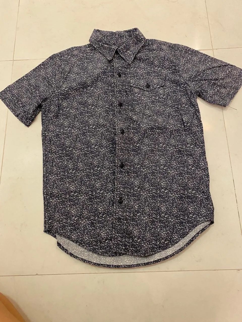 Camisa GAP 10 anos usada 1 vez 