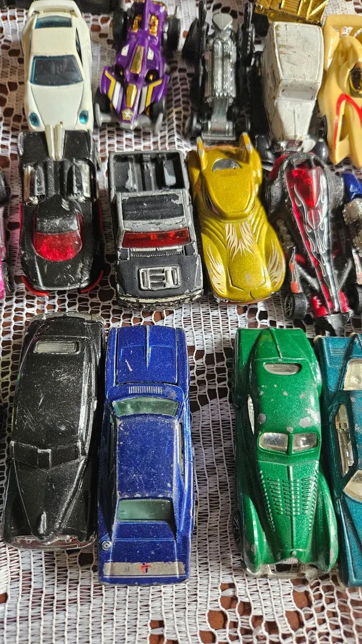 Coleção de Miniaturas de Carros hot whells - Foto 2