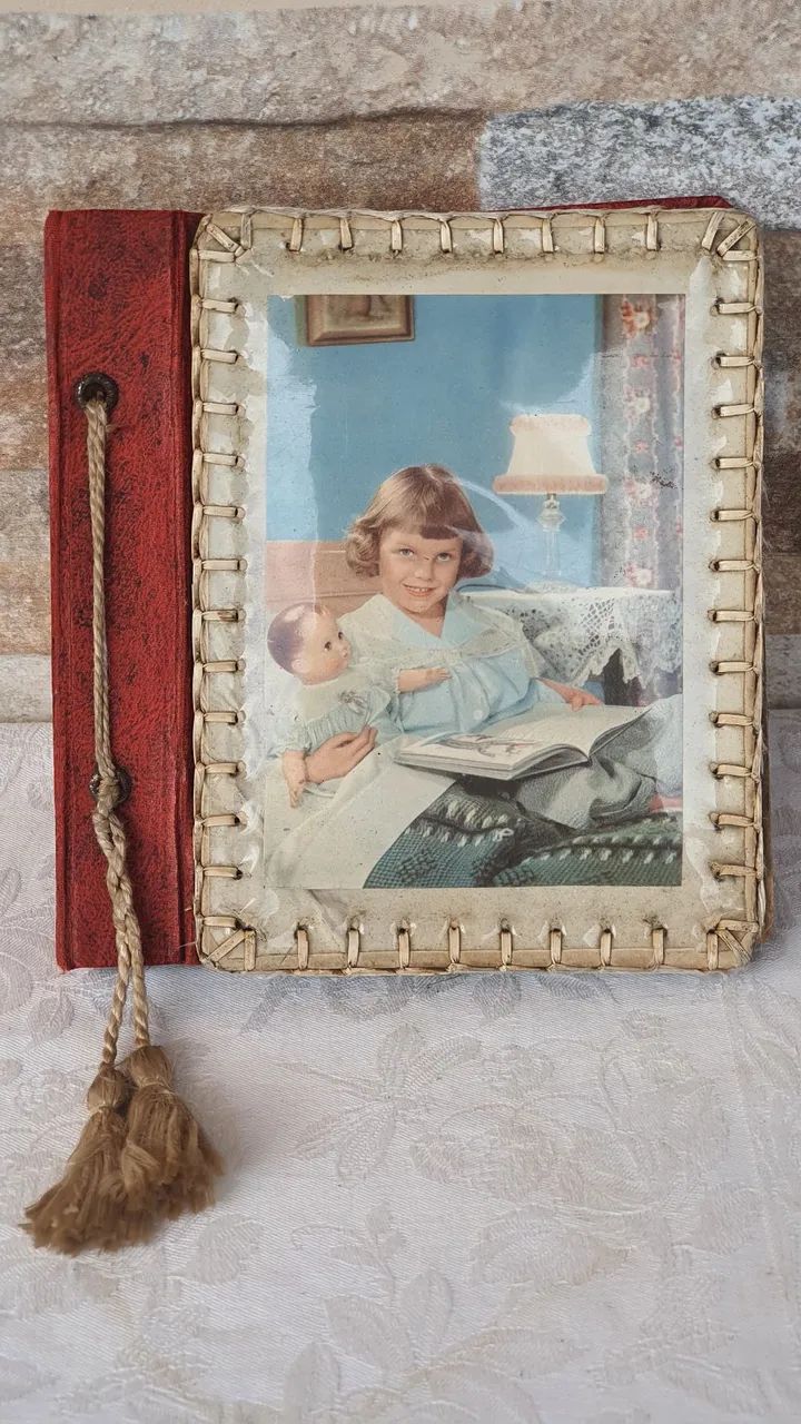 Álbum de fotos antigo. 
