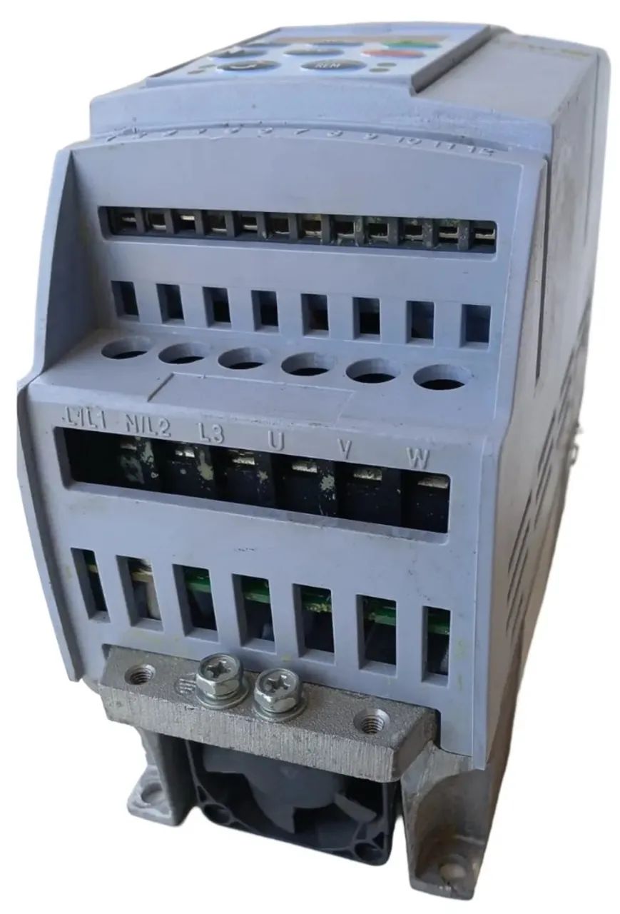 Inversor de Frequência WEG CFW08 - Foto 4