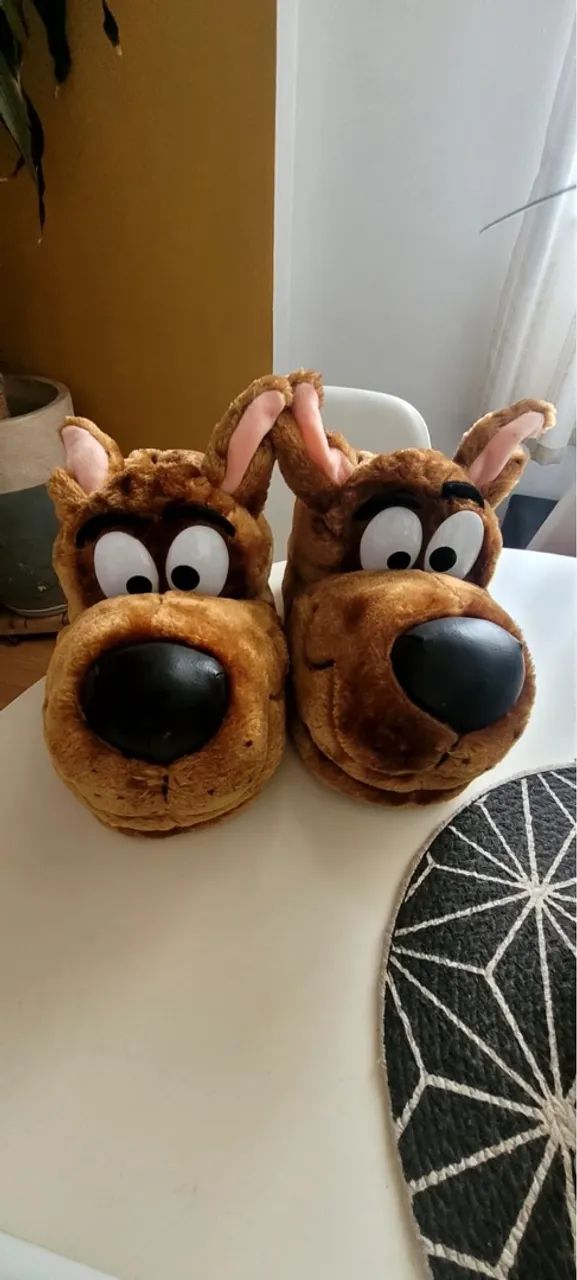 Pantufa de Pelúcia Scooby Doo Original Disney