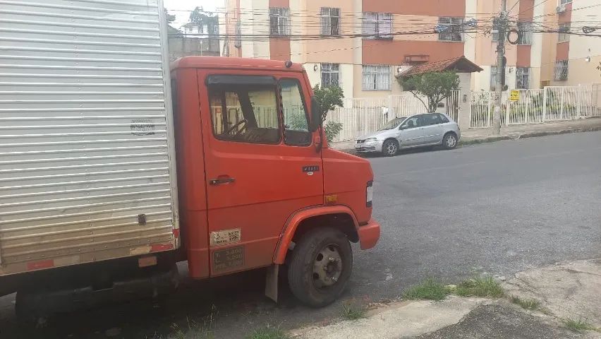 Caminhao bau 709 - Foto 6