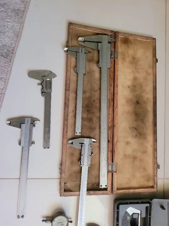 Lote de instrumentos de medição  paquimetro/micrometro - 9 peças  - Foto 4