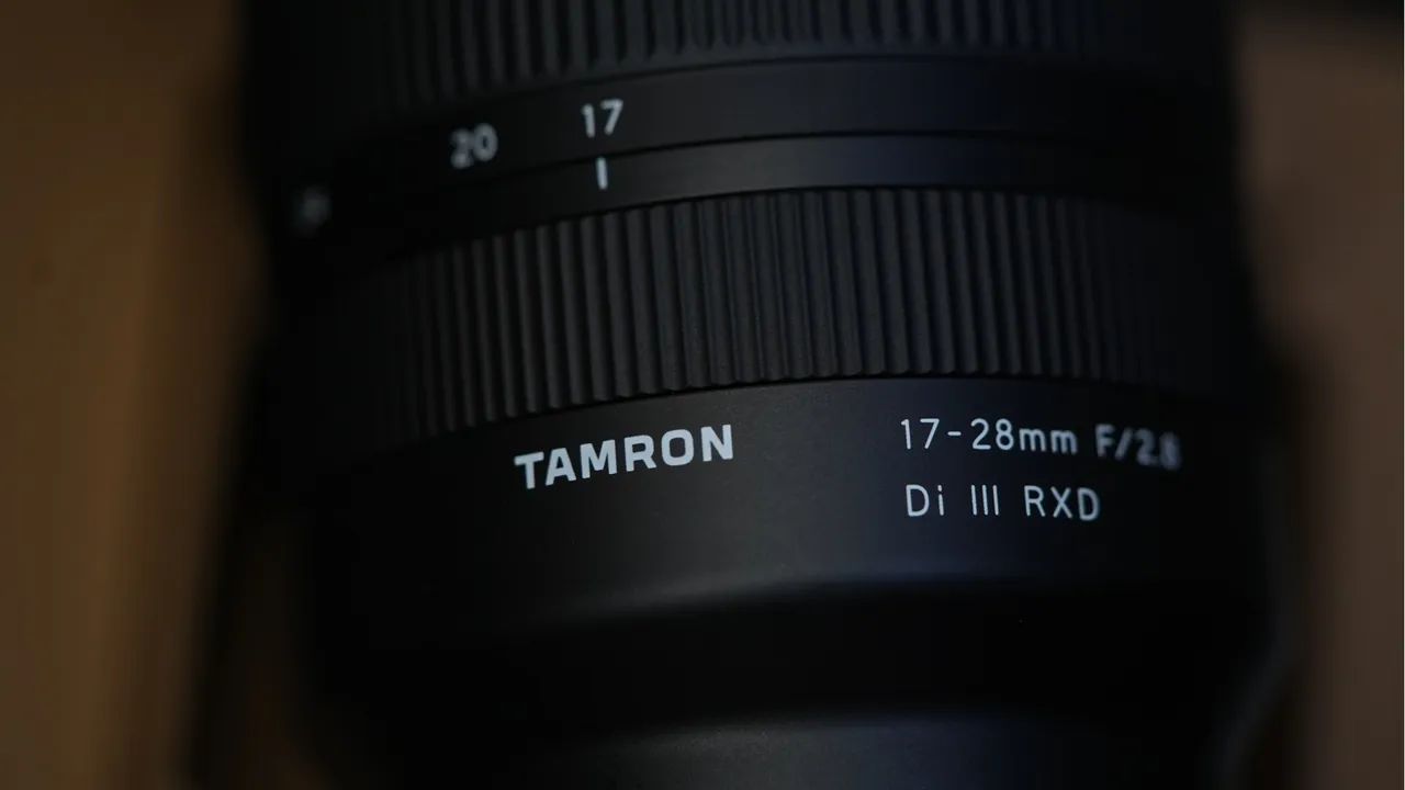 Lente Tamron 17-28mm F/2.8 Di III RXD para Sony E - Foto 2