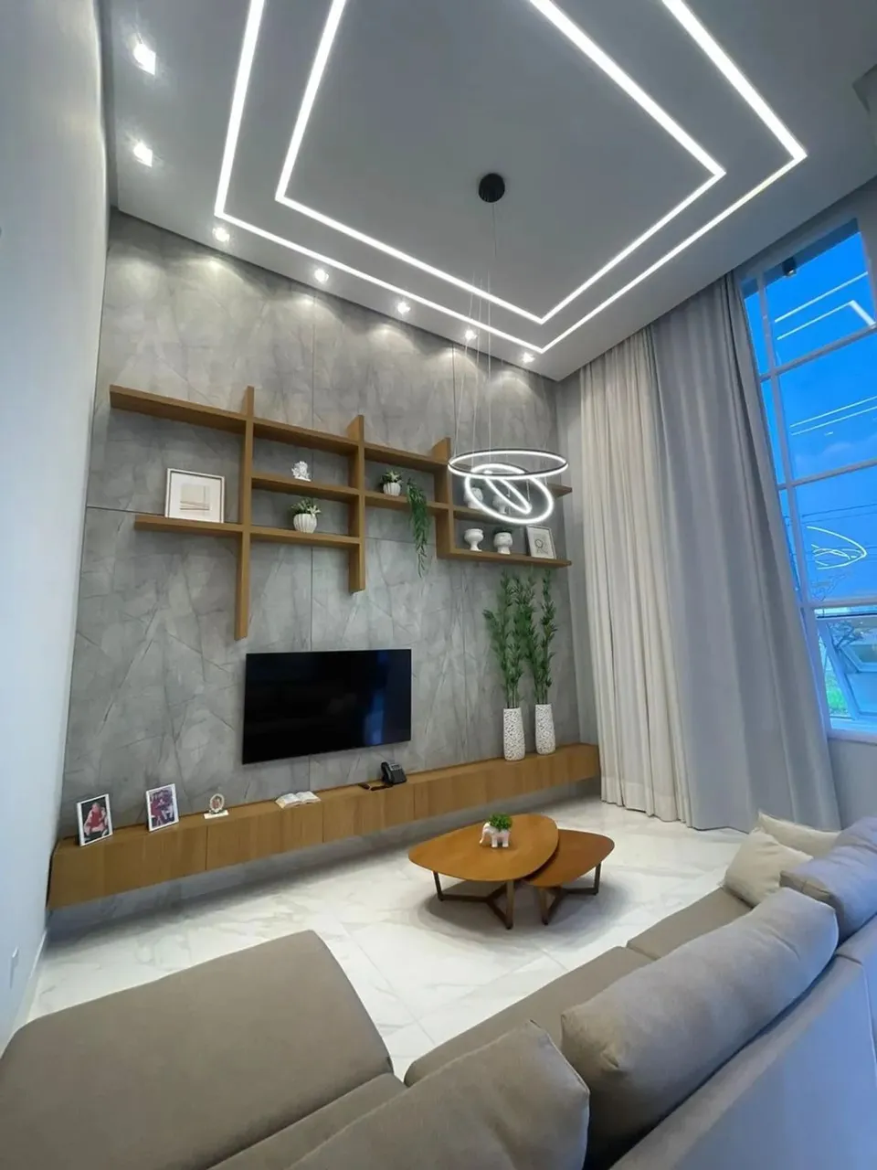 CASA NO ALPHAVILLE MOBILIADA