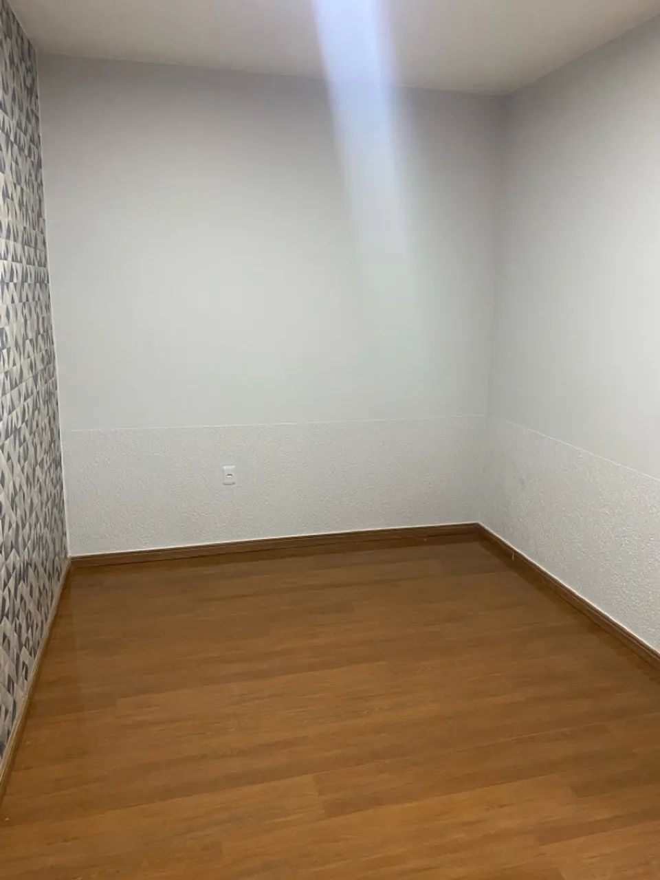 13 setor sul. Alugo apartamento de 2 quartos térreo - Foto 2