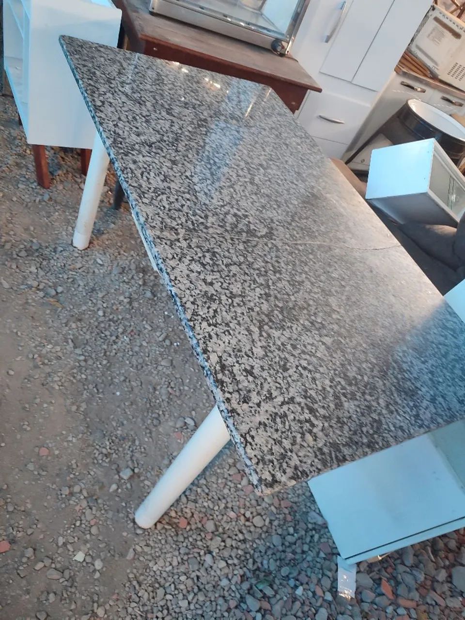 Mesa de mármore64861632567937120