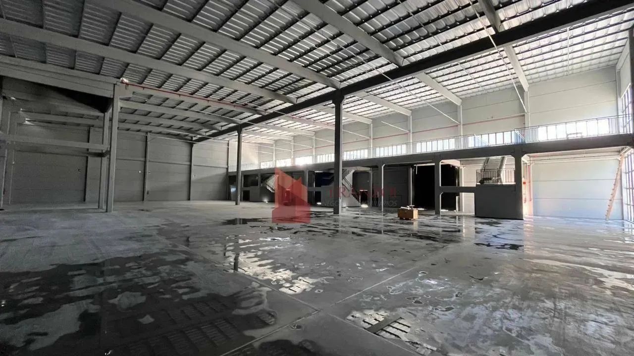 ALUGUEL: ARMAZÉM COMERCIAL 657 metros CAMBORIÚ - Foto 2
