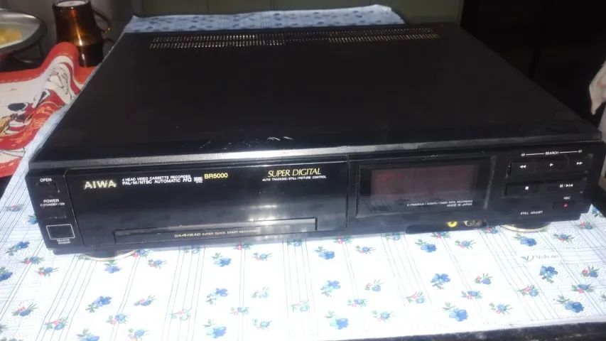 SUCATA VÍDEO CASSETE AIWA BR5000 NO ESTADO PARA PEÇAS