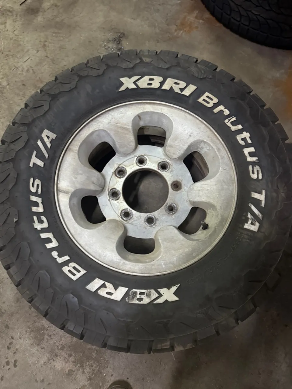 Rodas e pneus f250