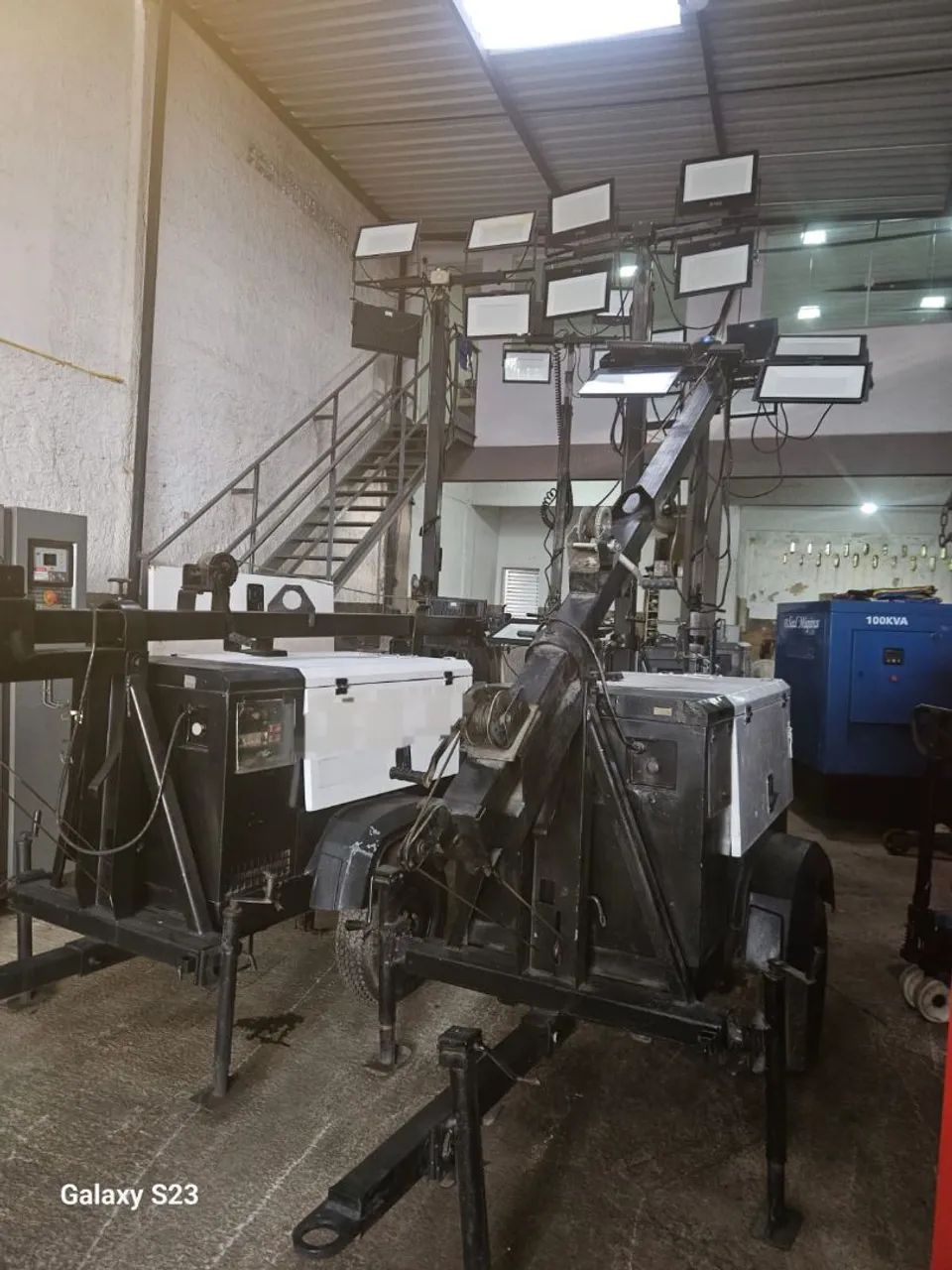 TORRE DE ILUMINAÇÃO DIESEL FABRICANTE ATLAS COPCO  MODELO QLT M 20 - Foto 2