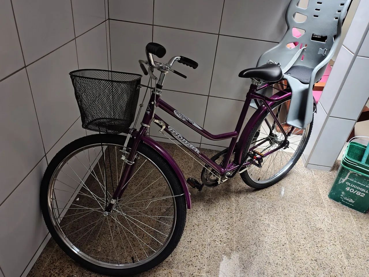 Bicicleta com Cadeirinha Infantil e Cesta