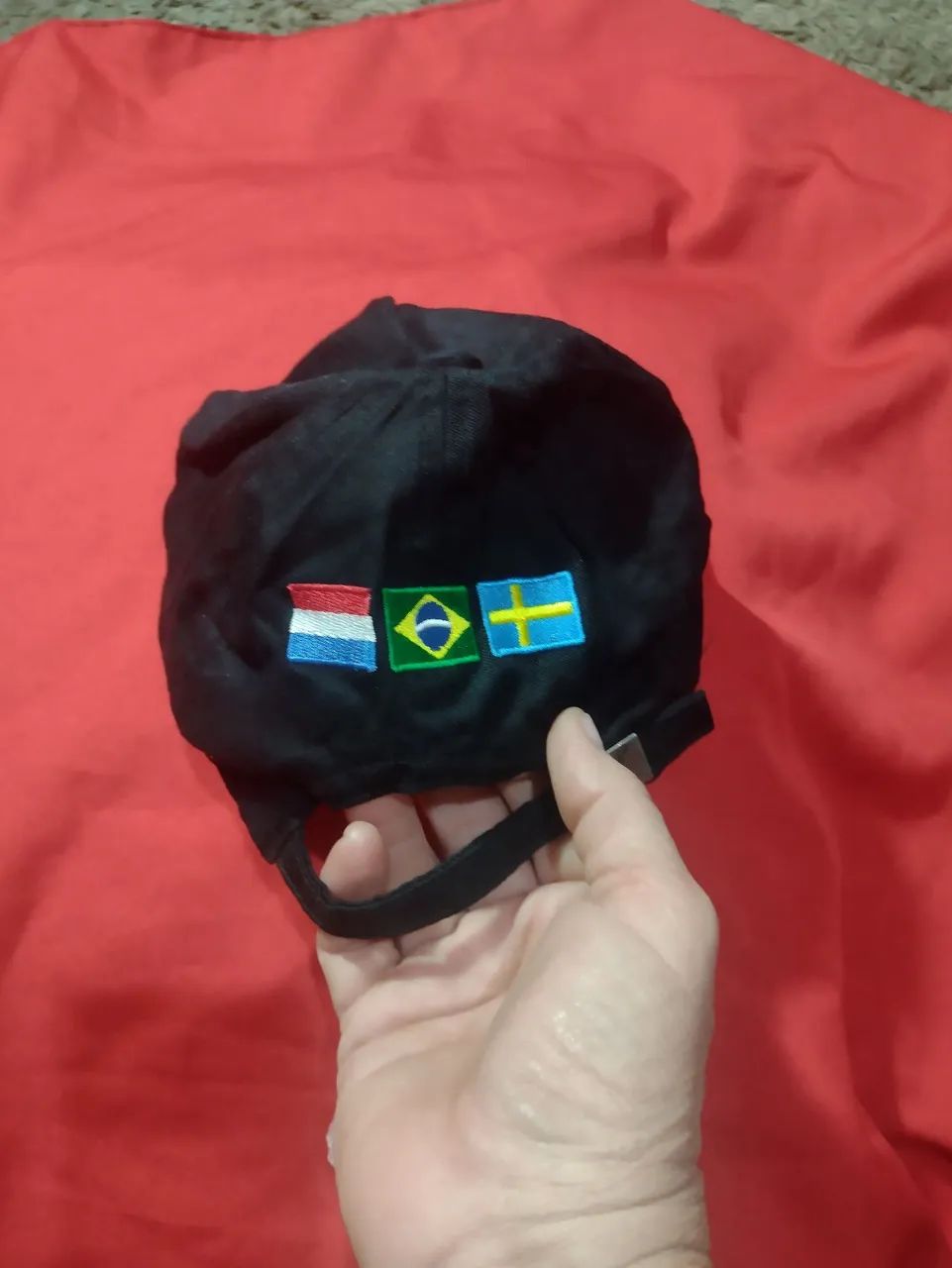 Um boné do mundo do petróleo. - Foto 3