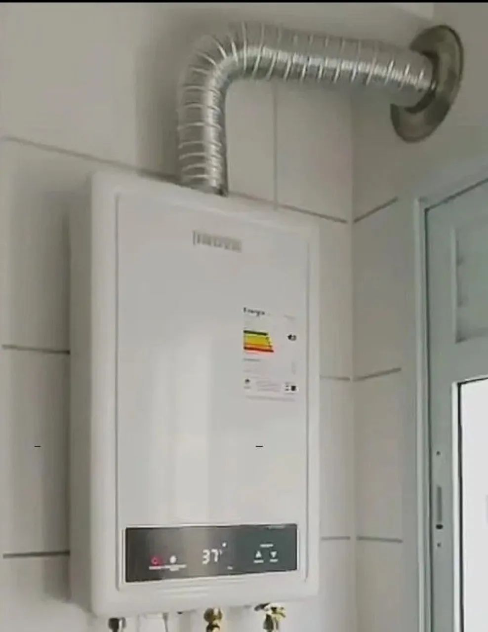 Aquecedor a Gás Inova painel Digital - Foto 2