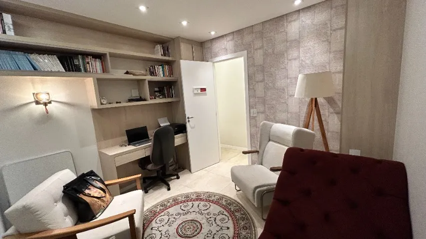 Sala em Santos Ótima localização. 52 metros
