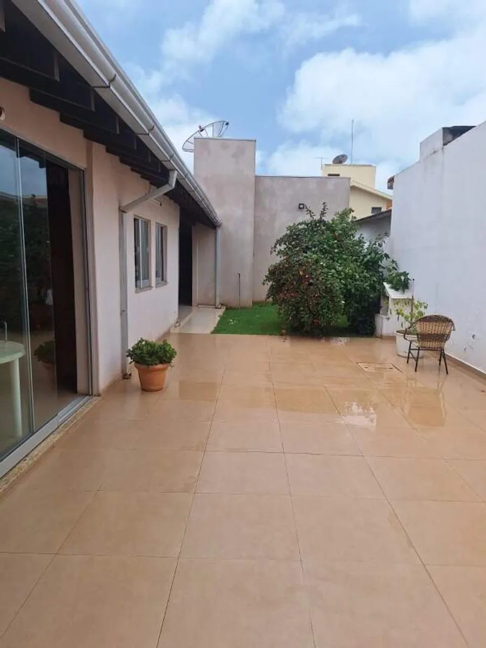 Casa Térrea à venda, 1 quarto, 3 suítes, Centro - Ponta Porã/MS - Foto 3