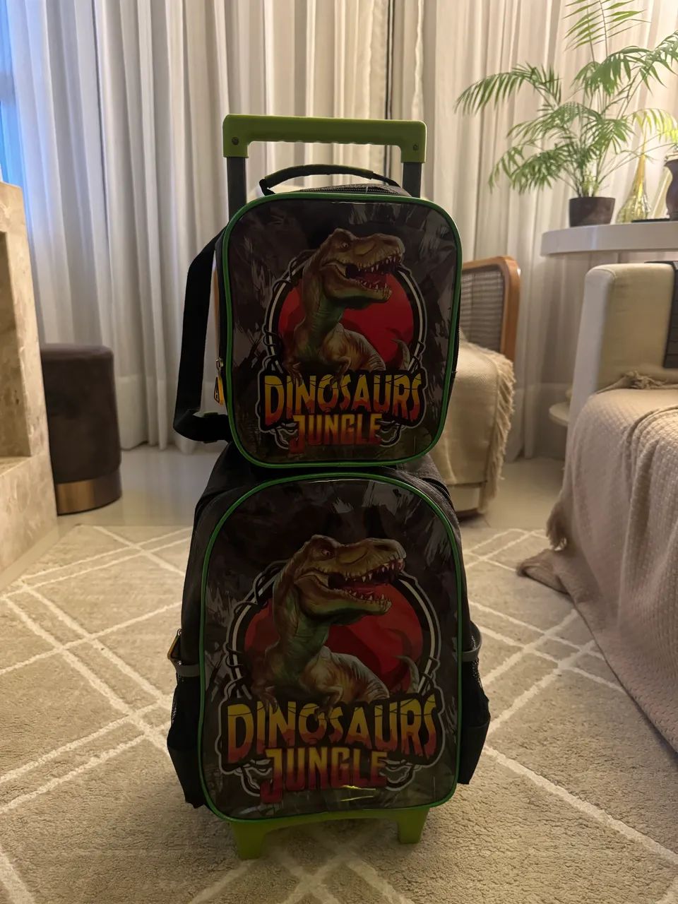 Mochila+lancheira+estojo ótimo estado 