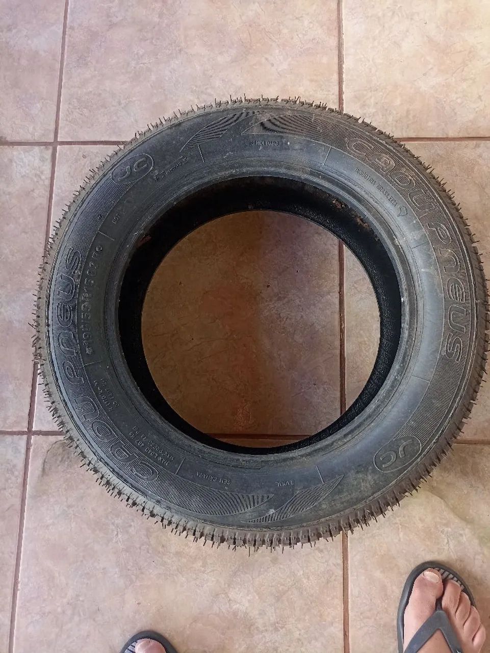 Pneu 64595712399489122