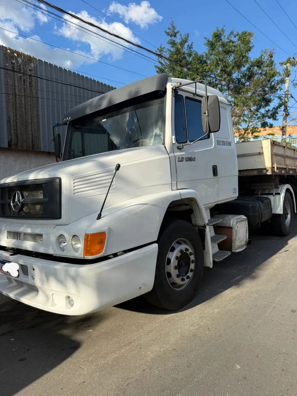 Caminhão Mercedes 1634 ano 2010 - Foto 2