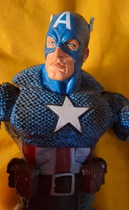 * MT Capitão América 30cm Marvel Legends Icons Raro com Máscara - Foto 2
