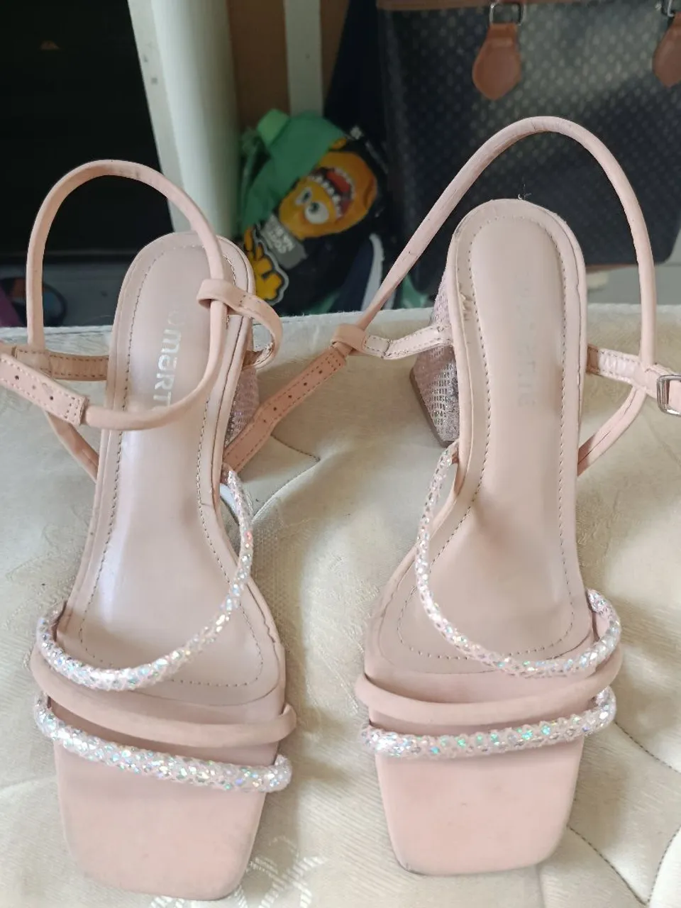 Sandália Salto Bloco Rosa com Strass