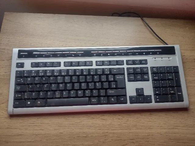 Teclado em bom estado é funcionando perfeitamente  - Foto 2