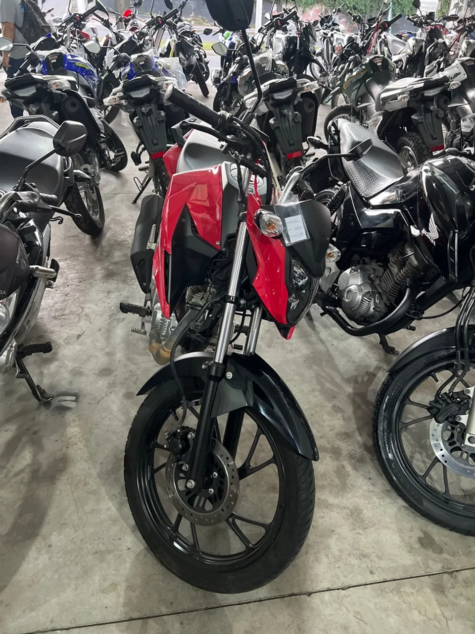 Fan 160 2024/25 apenas 2950 km
