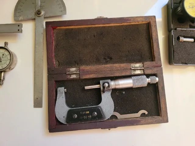 Lote de instrumentos de medição  paquimetro/micrometro - 9 peças  - Foto 6