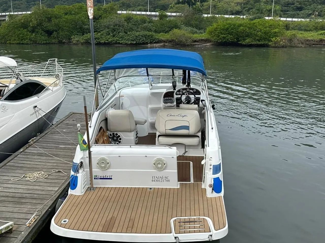 Lancha Chris Craft, motor Volvo 300hp - 2010 - Foto 15