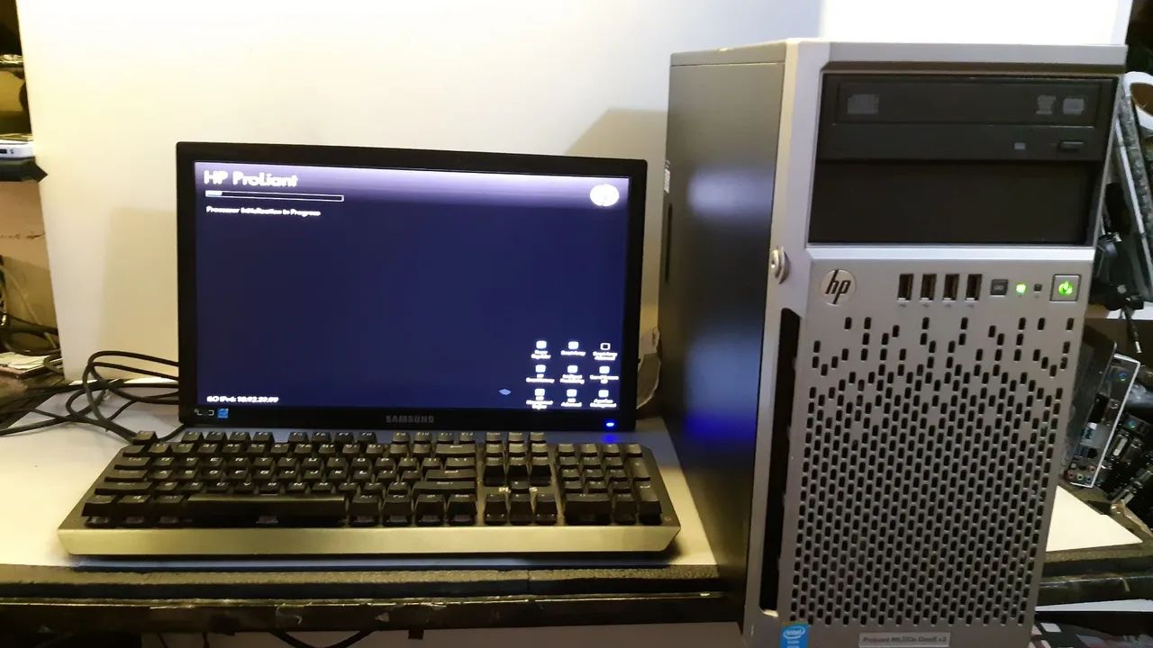 Servidor HP Proliant ML310e Gen8 V2 Intel Xeon E3-1220v2 3.1GHz 4GB DDR3 HD500GB - Foto 2