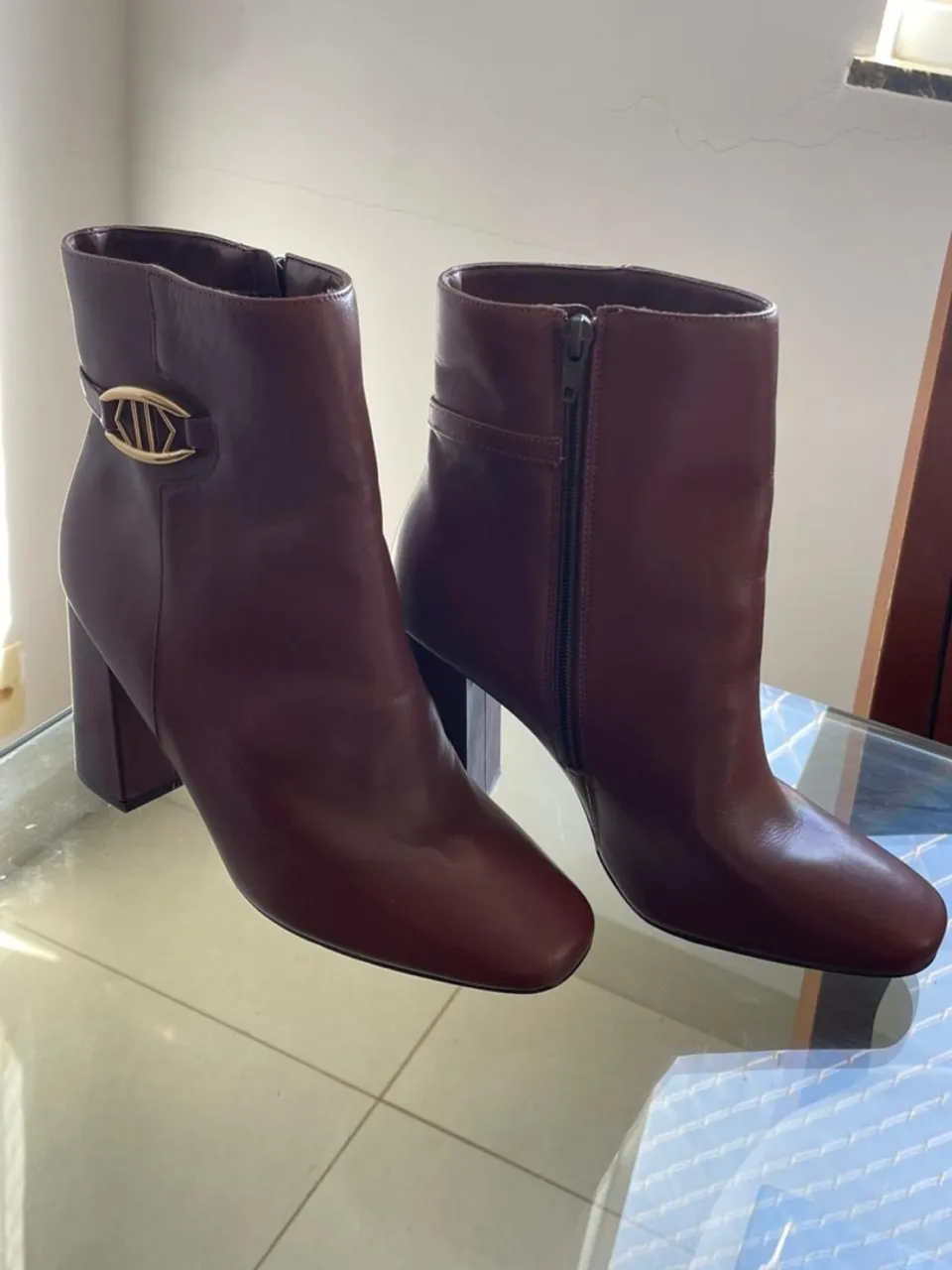 Bota de Couro Arezzo Nova n°38