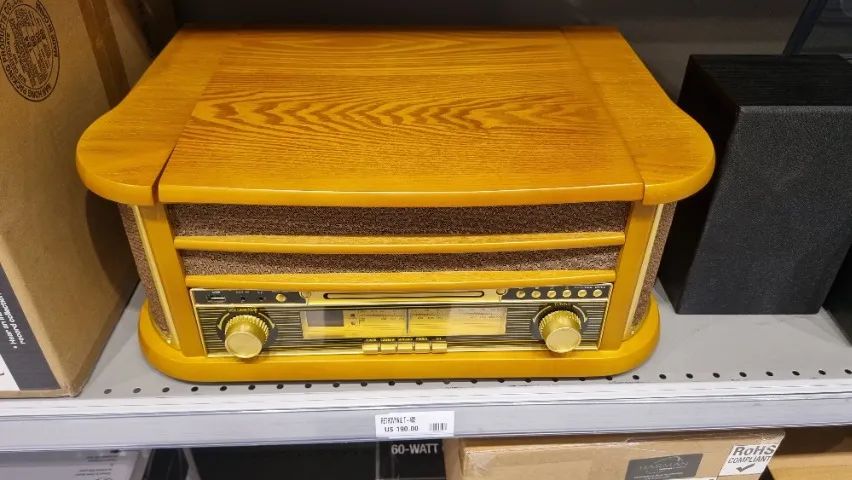 Toca-Discos Retrô com USB Rádio e Vinil - Estilo e Tecnologia num só aparelho! - Foto 5