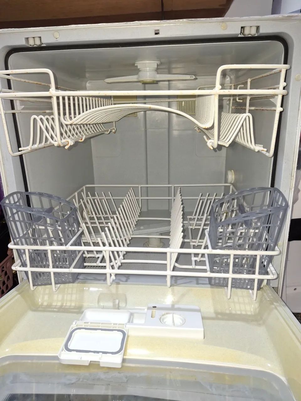 Máquina de lavar louças Brastemp 8 serviços. - Foto 2