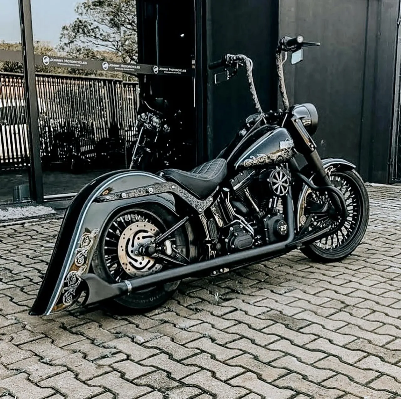 HD Softail Chicana Black