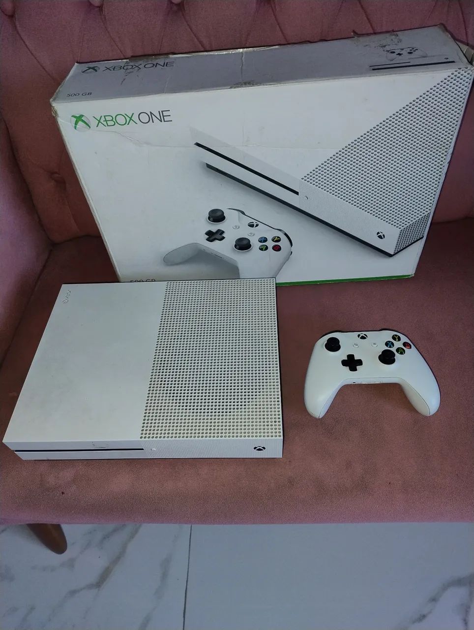Xbox One 500GB Branco - Console de Vídeo Game - Foto 2