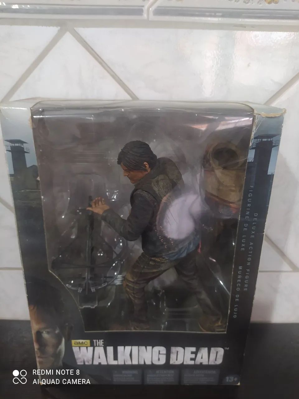 The Walking Dead - Daryl Dixon Deluxe Action Figure