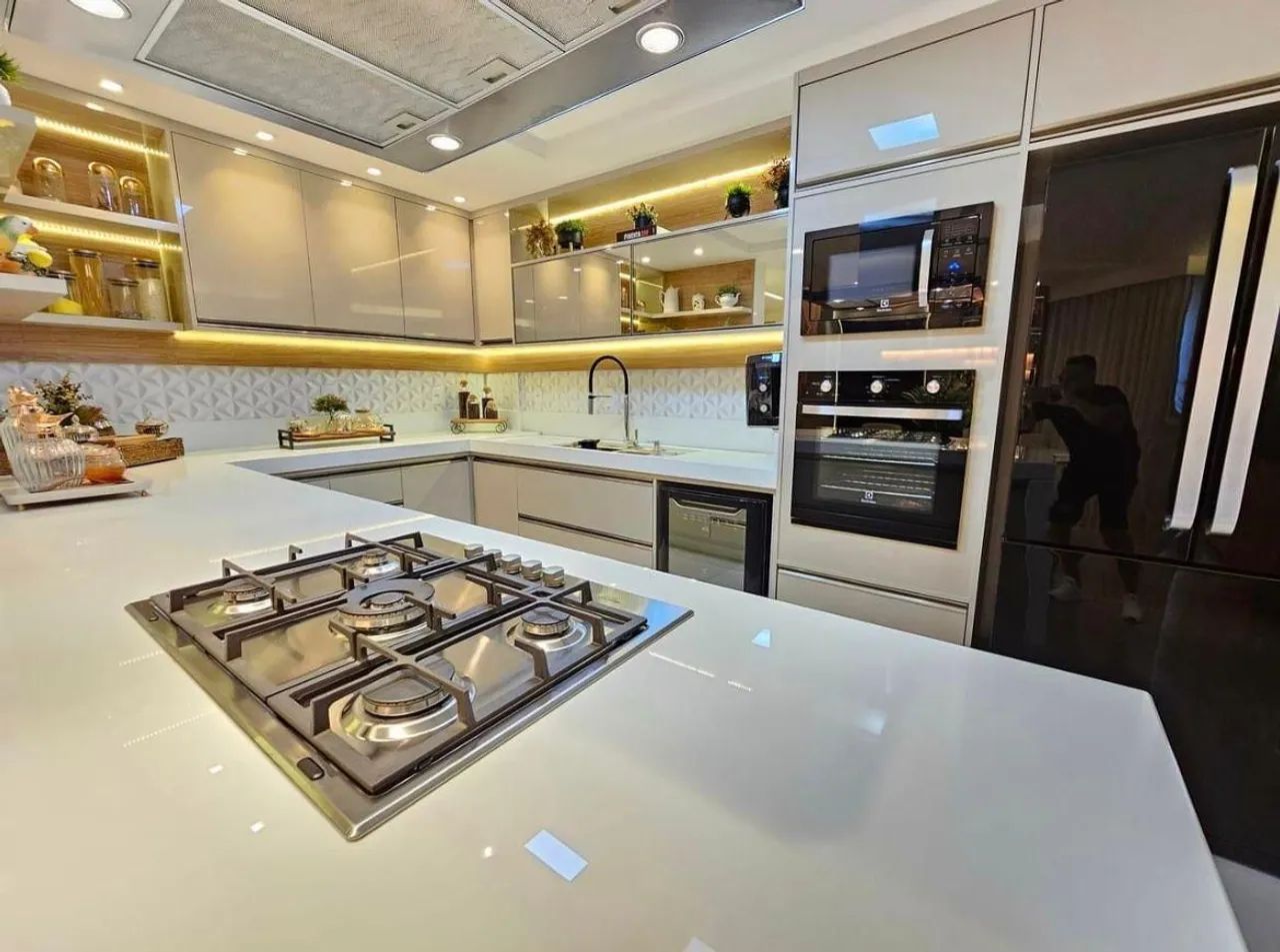 Casa  luxuosa de alto padrão para locação Anual. - Foto 10