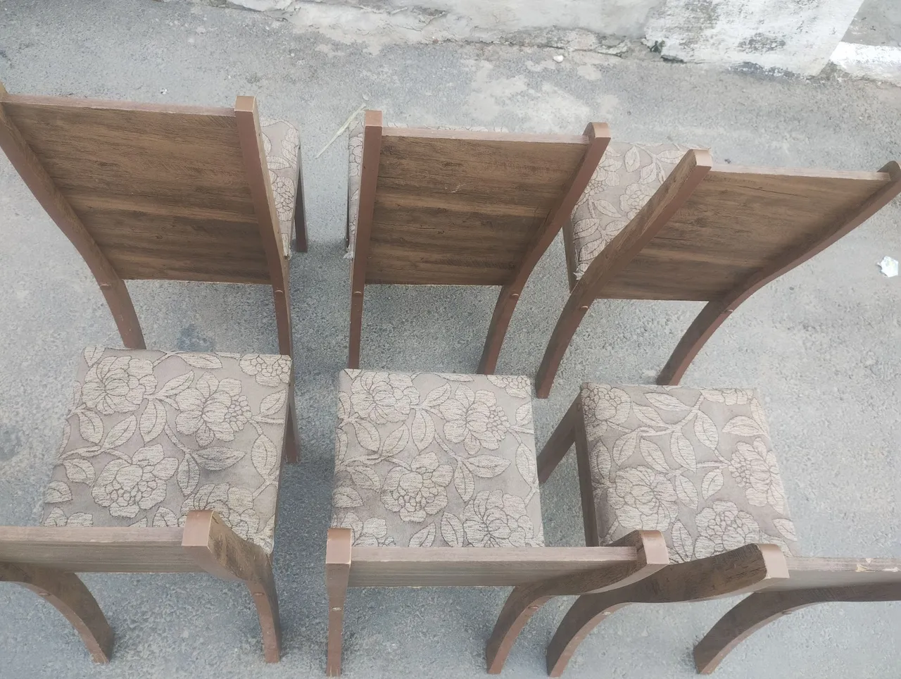 Conjunto de Cadeiras de Jantar Clássicas