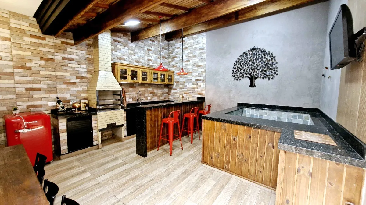 Sobrado para venda com 3 quartos, sendo 3 suítes, 208m²