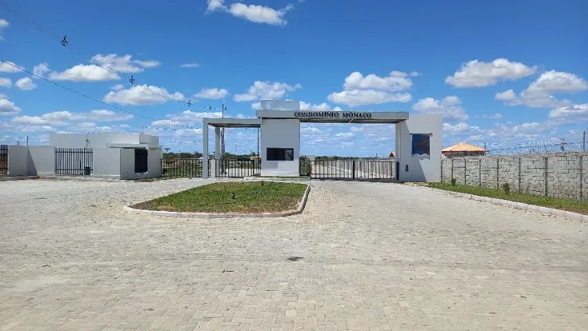 Vendo no Condominio Monaco Escriturado, Registrado e Quitado 10x20  200mt2