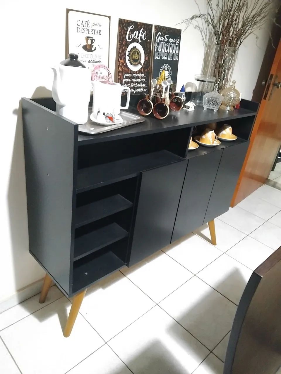 Armário de Escritório Preto com Prateleiras