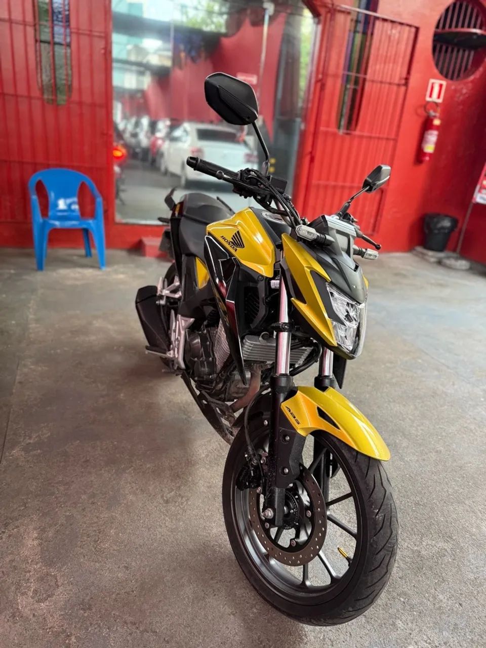 Honda Cb300f 2023 2.000km 1 mil entrada Aércio veículos  - Foto 5