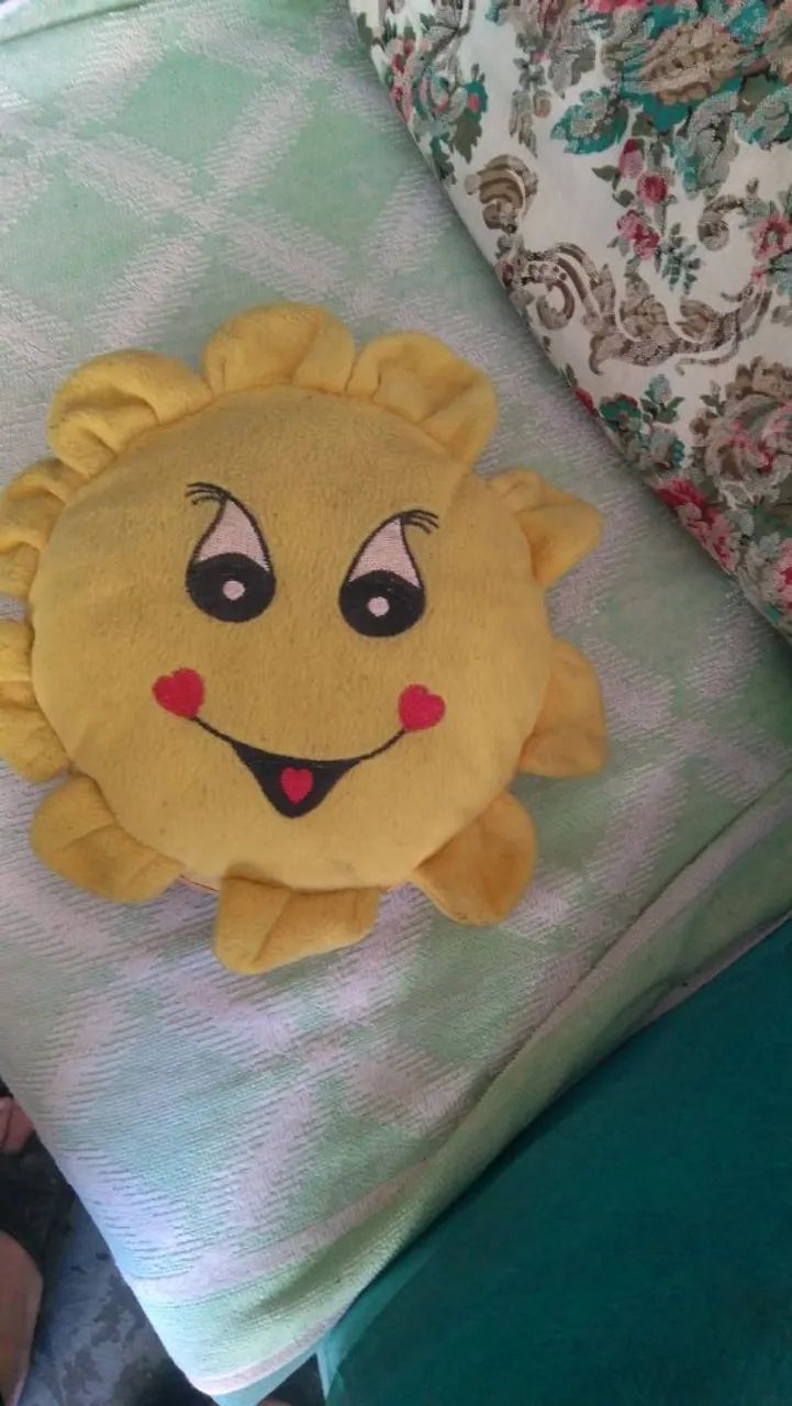 Pelúcia de Sol Sorridente